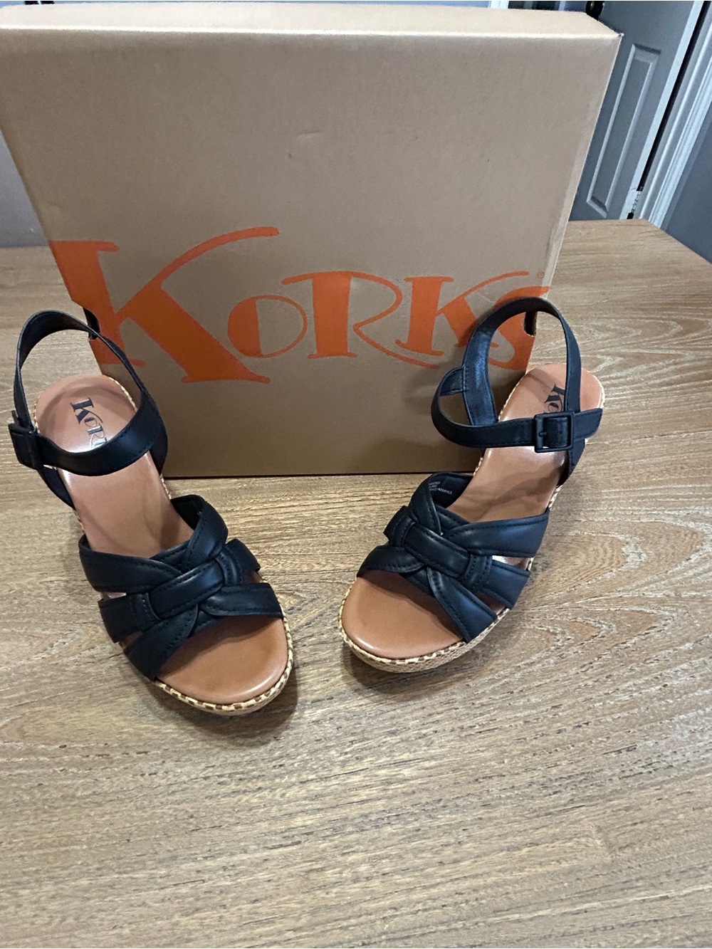 KORKS Dee Wedge Platform Sandals Women’s Size 10 Worn Once